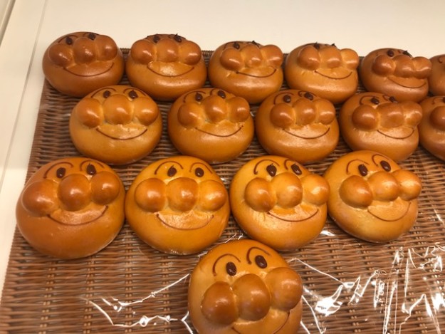 大人気 アンパンマンのパンはここで買える 横浜アンパンマンミュージアム 世界はあなたのもの You Smile We Smile